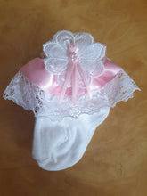 Load image into Gallery viewer, White with pink ribbon frilly socks
